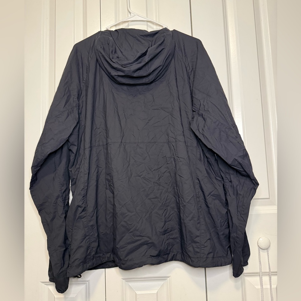 L.L.Bean Black Lightweight Hooded Windbreaker Jacket Size XL - Picture 10 of 14